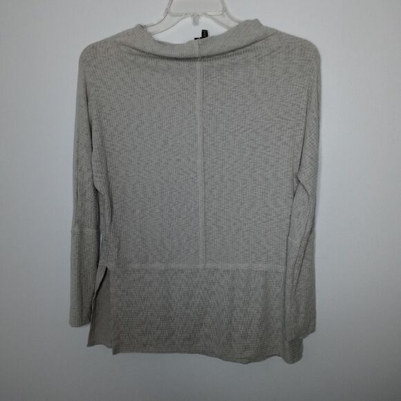 Bobeau gray mock neck thermal top - Picture 6 of 6